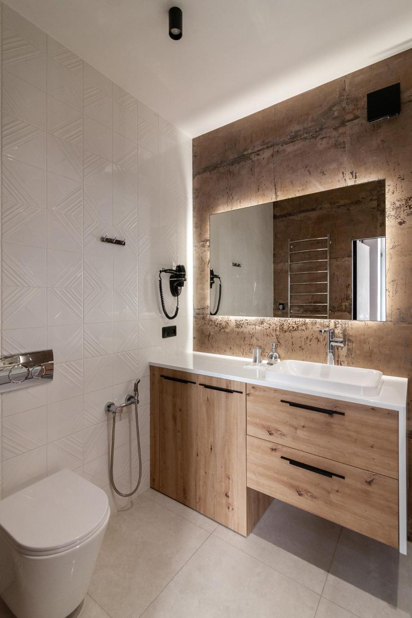 Leogrand Jacuzzi On Krakivska 26 Apartment Lviv Exterior photo